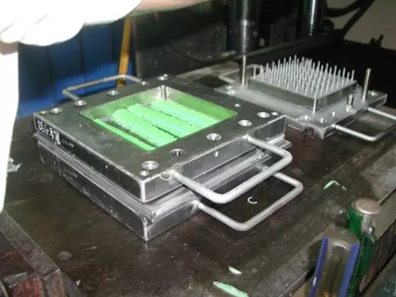 moldeo de caucho de silicona líquida