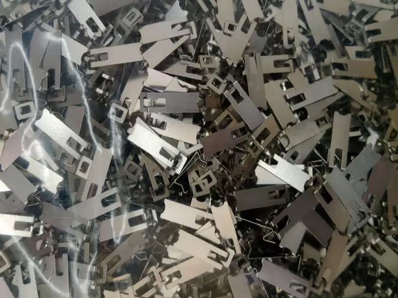 America-EE.UU.-muchas partes de metal para su arma