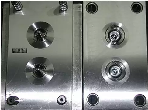 Molde de anillo tensor