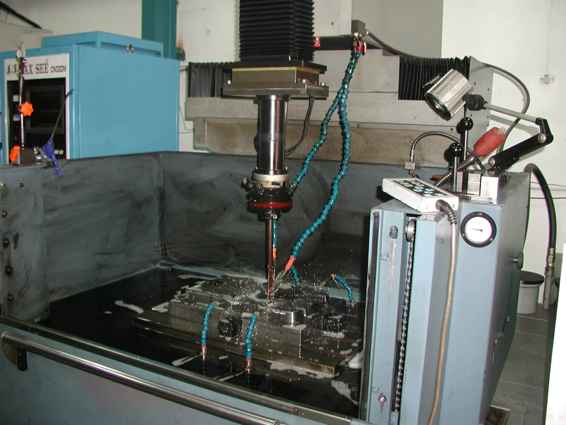 plastic mold manufacturing