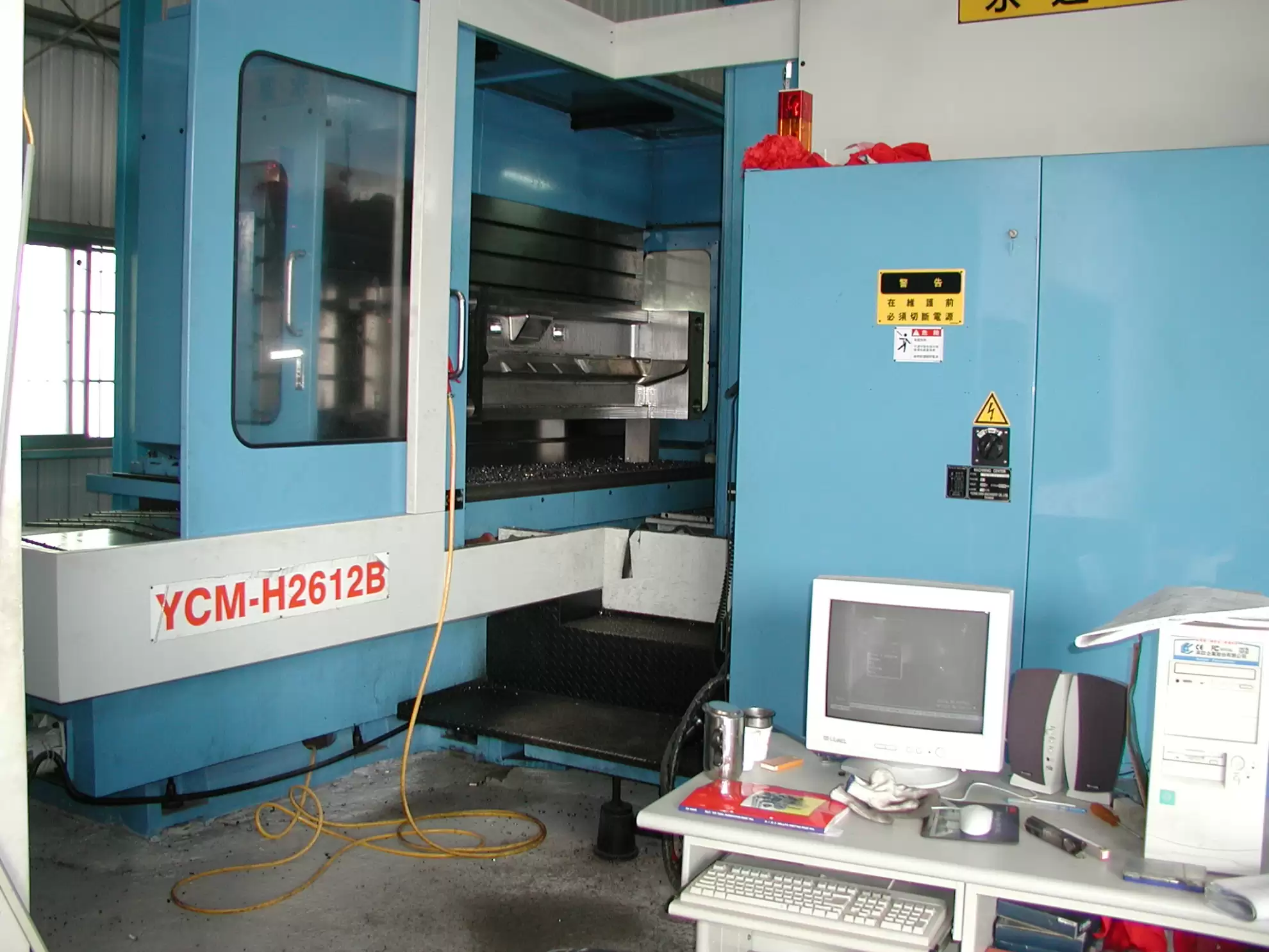 plastic mold manufacturing